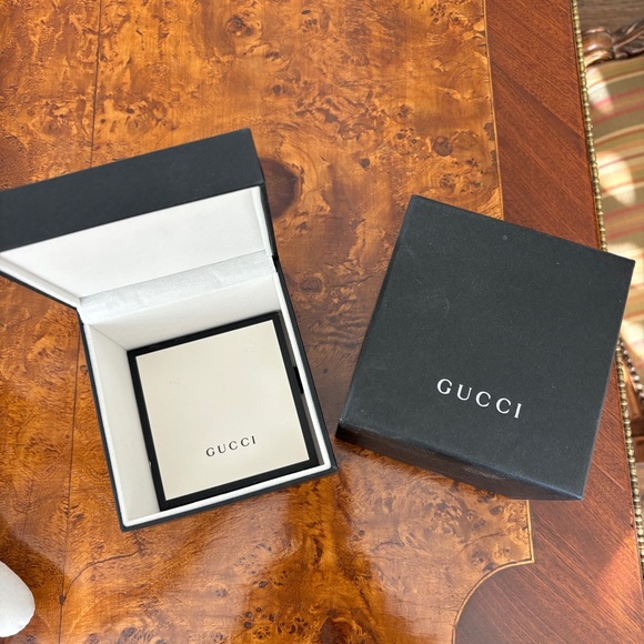 Gucci Watch - Picture 4 of 7